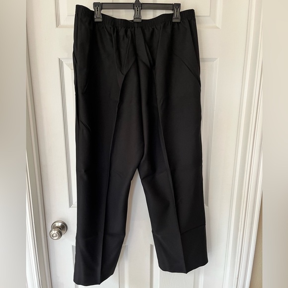 Alfred Dunner Classics Elastic Waist Proportioned Med 18P Black NWT - Picture 6 of 6